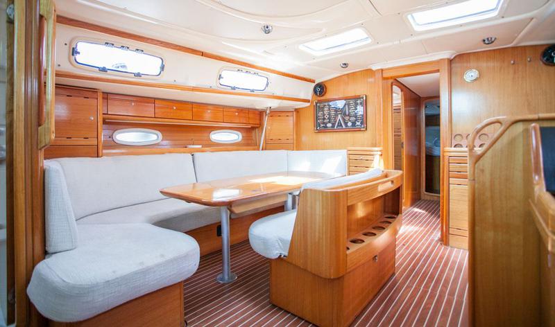 Book yachts online - sailboat - Bavaria 50 Cruiser - Danica - rent
