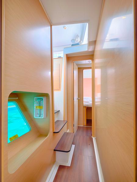 Book yachts online - catamaran - Lagoon 400 - SIMBA - rent