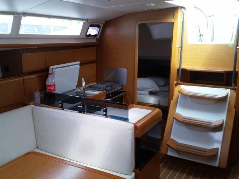 Book yachts online - sailboat - Sun Odyssey 439 - Sonata - rent