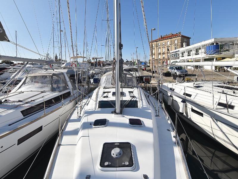 Book yachts online - sailboat - Oceanis 40 - Second Wind - rent