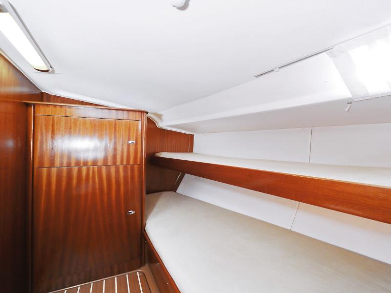 Book yachts online - sailboat - Bavaria 44 - O LA LA  - rent