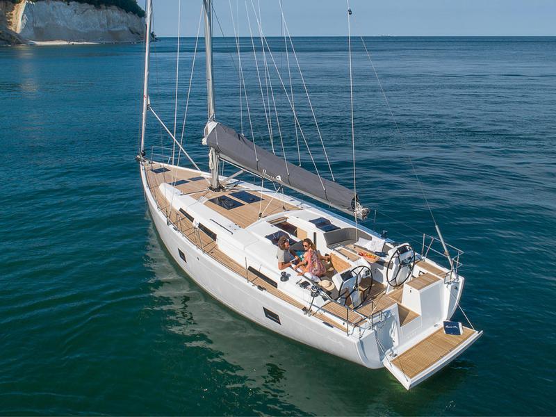 Book yachts online - sailboat - Hanse 458 - Astrea - rent