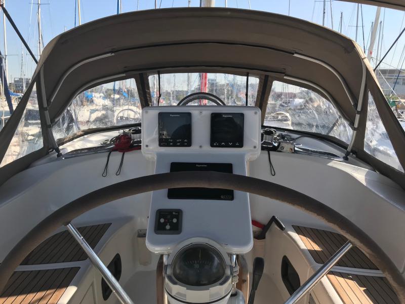 Book yachts online - sailboat - Oceanis 423 - Luna - rent