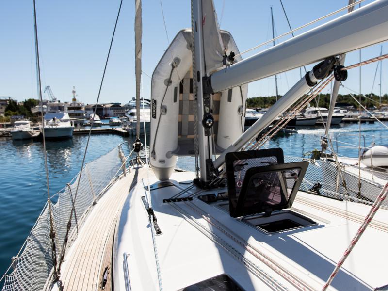 Book yachts online - sailboat - Bavaria Cruiser 41 - STAR SISSI - rent