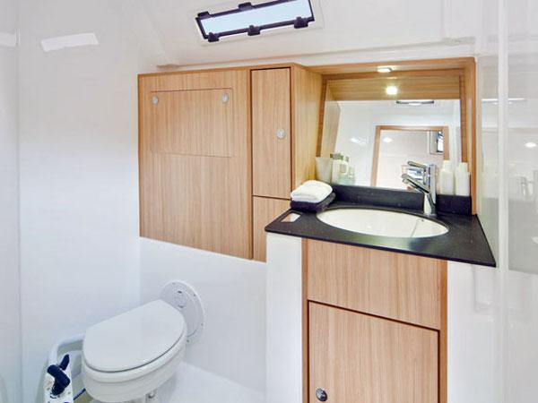 Book yachts online - sailboat - Bavaria Cruiser 40S - SILVER ARROW - rent