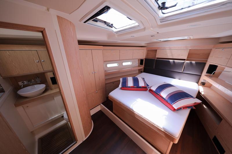 Book yachts online - sailboat - Hanse 575 - VIDAR - rent