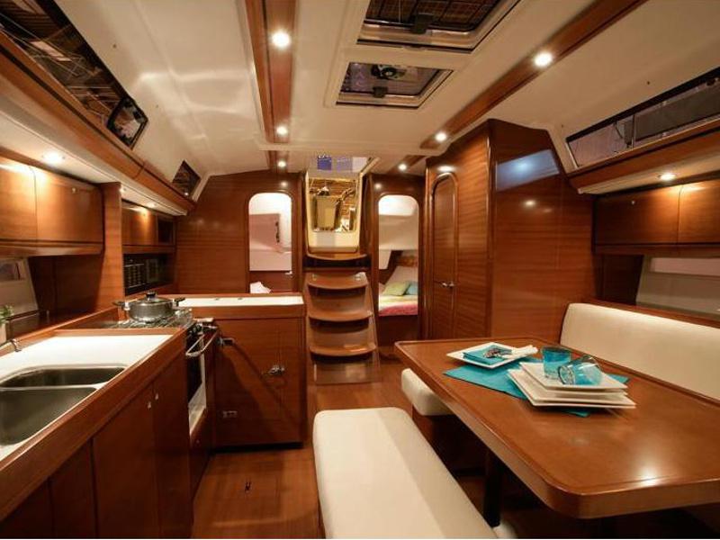 Book yachts online - sailboat - Dufour 405 - Albatros - rent