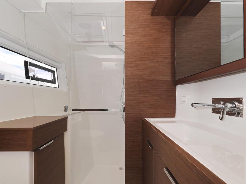 Book yachts online - catamaran - Lagoon 40-3 EXCLUSIVE - THE CURE OWNER VERSION AC salon + generator - rent