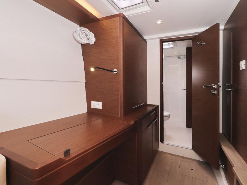 Book yachts online - catamaran - Lagoon 40-3 EXCLUSIVE - THE CURE OWNER VERSION AC salon + generator - rent