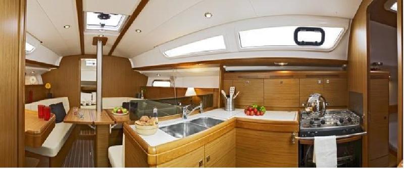 Book yachts online - sailboat - Sun Odyssey 36i - Bella - rent