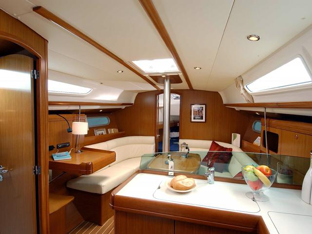 Book yachts online - sailboat - Sun Odyssey 36i/2 cbs - EC- 36I-11-G - rent