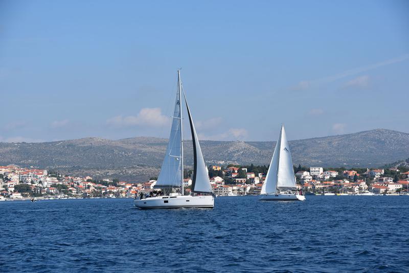 Book yachts online - sailboat - Hanse 455 - Aurum I - rent