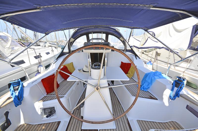 Book yachts online - sailboat - Sun Odyssey 36i - Rebecca - rent