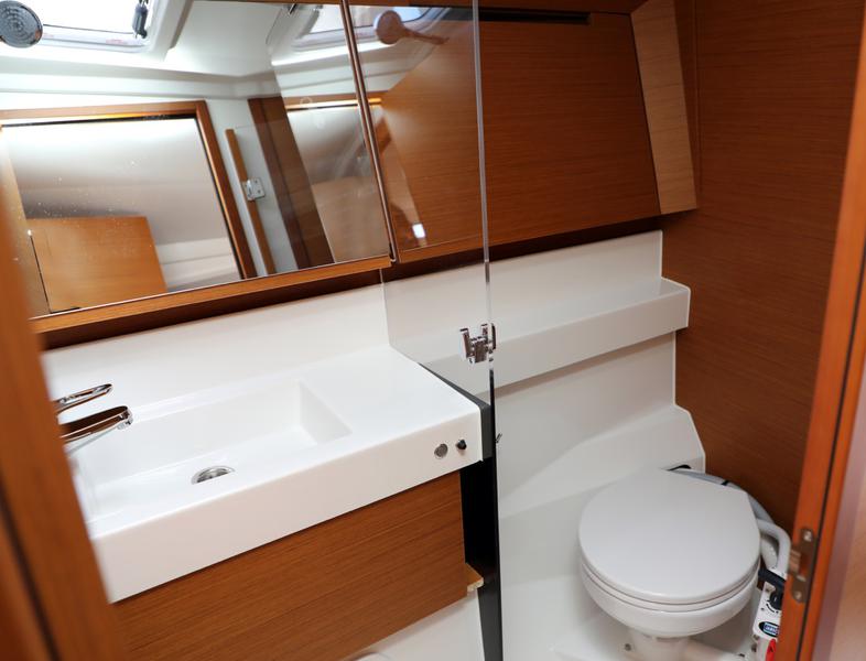 Book yachts online - sailboat - Sun Odyssey 410 - Gold Kiss - rent