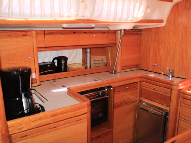 Book yachts online - sailboat - Bavaria 46 Cruiser Veritas edition - veseo - rent