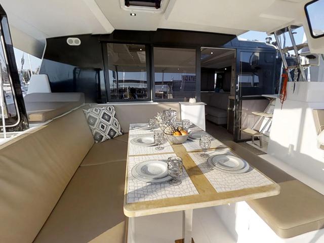 Book yachts online - catamaran - Fountaine Pajot 47 SAONA(GEN,AC,WATERMAKER) - Aqua - rent