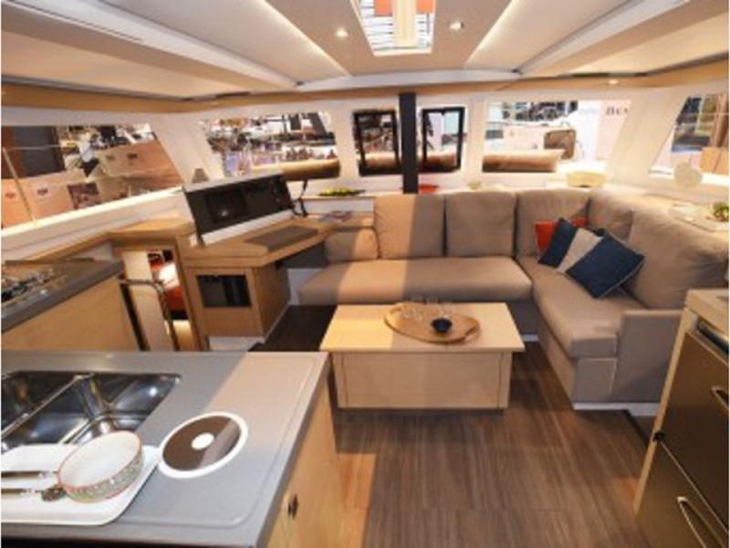 Book yachts online - catamaran - Lucia 40 - sigast - rent