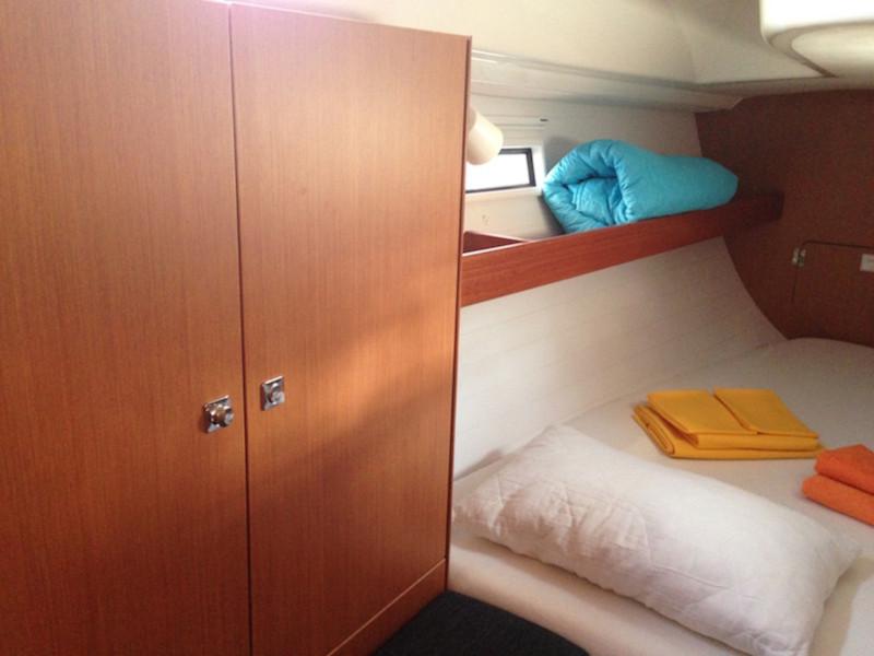 Book yachts online - sailboat - Bavaria 33 Cruiser - Why not 9 - rent