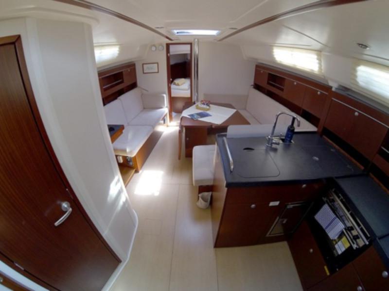 Book yachts online - sailboat - Hanse 385 - Pagode - rent