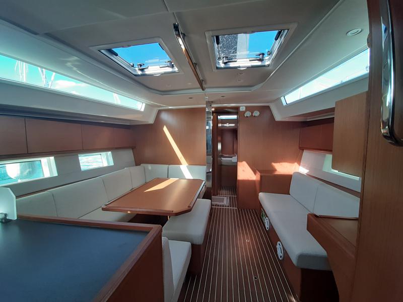Book yachts online - sailboat - Bavaria C45 - Apollonia - rent
