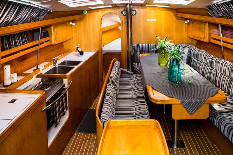 Book yachts online - sailboat - Feeling Kirie 39 - GAMMA  - rent