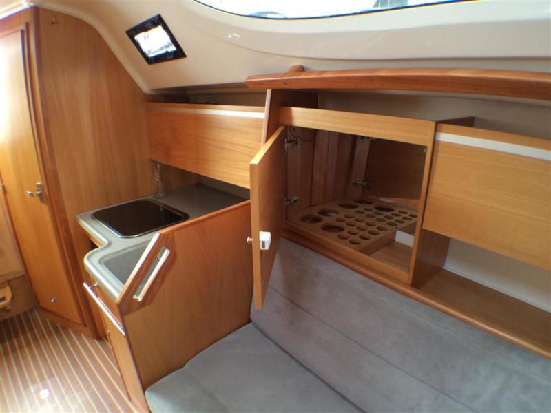 Book yachts online - sailboat - Maxus 33.1 RS Standard - LEROS - rent