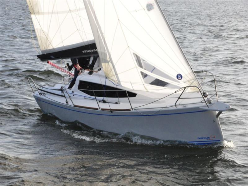 Book yachts online - sailboat - Maxus Evo 24 Prestige + - MISTY RAIN - rent