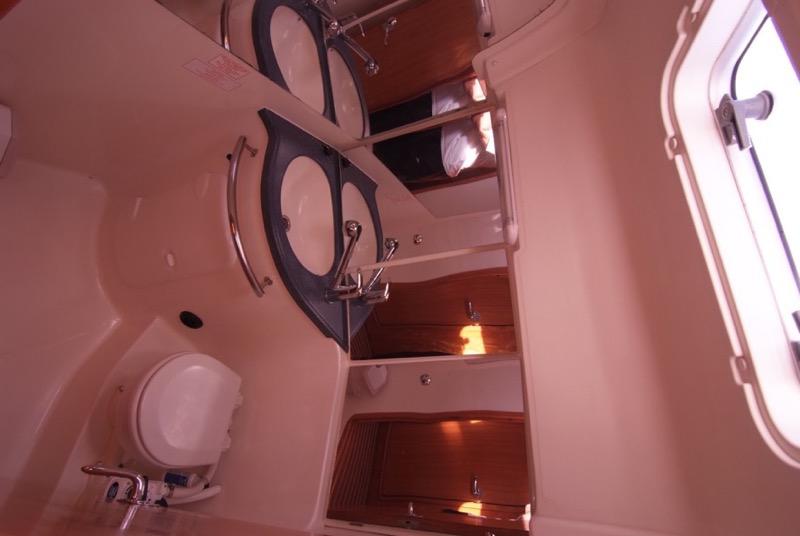 Book yachts online - sailboat - Bavaria 46 Cruiser - SHE - rent