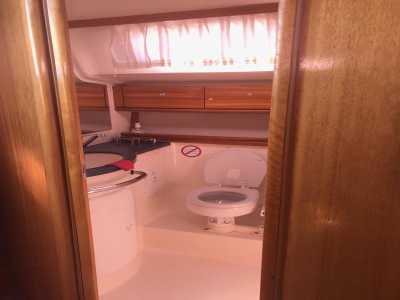 Book yachts online - sailboat - Bavaria 46 Cruiser - Karma - rent