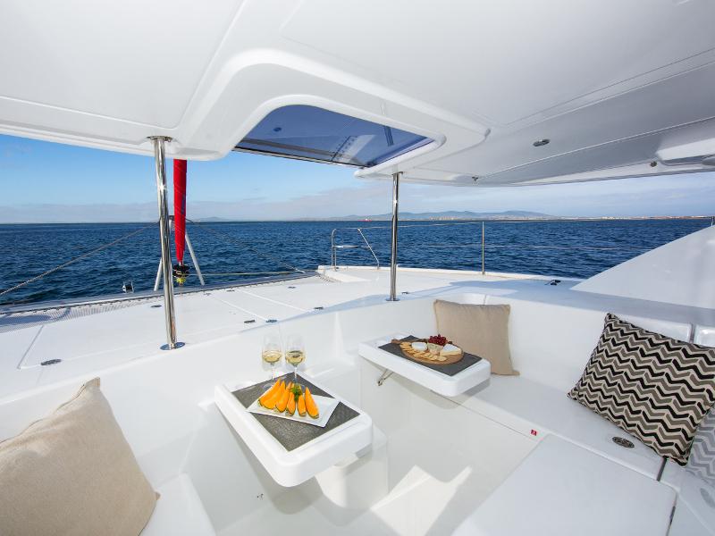 Book yachts online - catamaran - Sunsail 444 - Sunsail 444 (2013) - rent