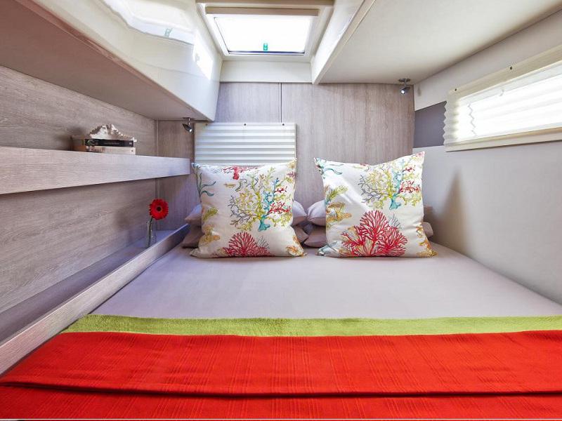 Book yachts online - catamaran - Sunsail 404 - Sunsail 404 (2015) - rent