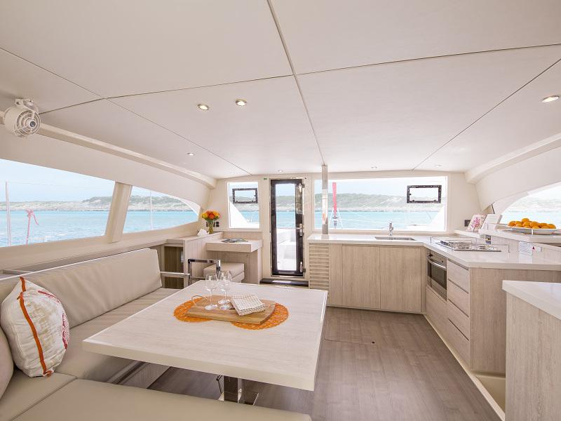 Book yachts online - catamaran - Sunsail 404 - Sunsail 404 (2015) - rent