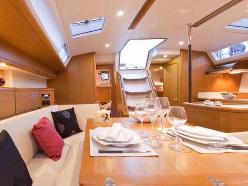 Book yachts online - sailboat - Sunsail 53 - Sunsail 53 (2011) - rent