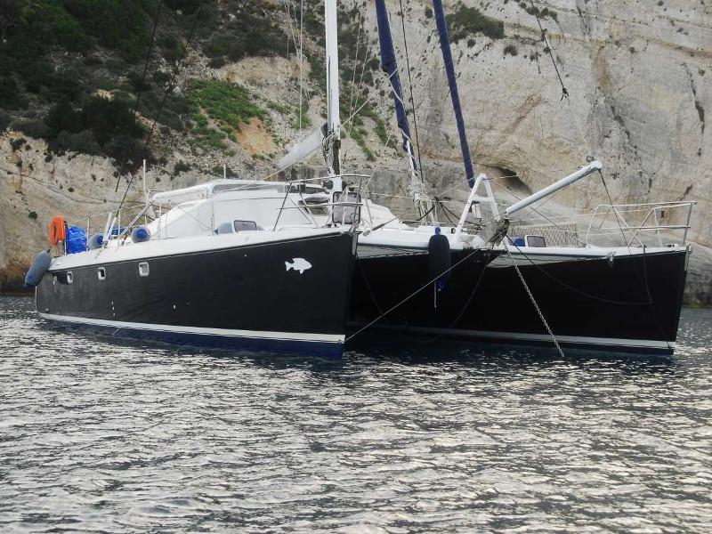 Book yachts online - catamaran - Privilege 45 - Laura - rent
