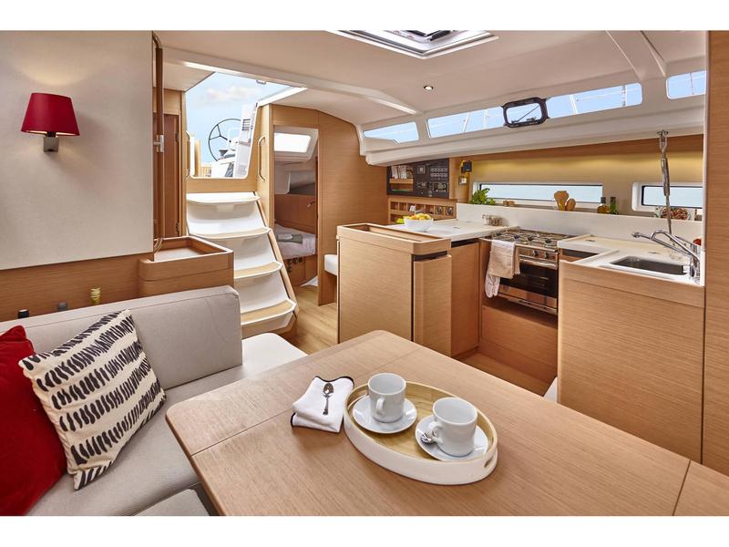 Book yachts online - sailboat - Sun Odyssey 440 - HOMESICK GEORGE - rent