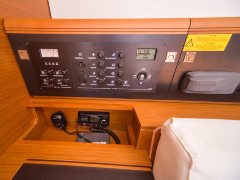 Book yachts online - sailboat - Sun Odyssey 479 - Iraklia - rent
