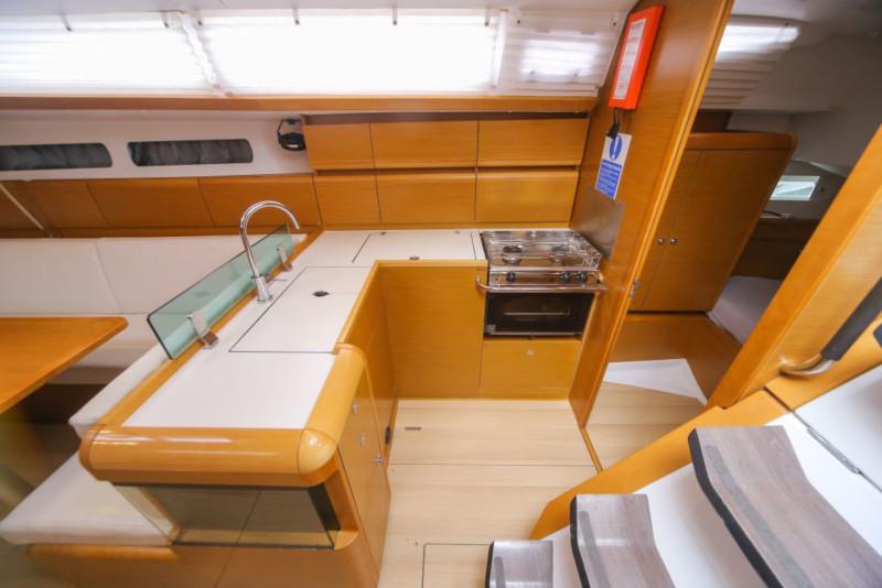 Book yachts online - sailboat - Sun Odyssey 449 - Bondone - rent
