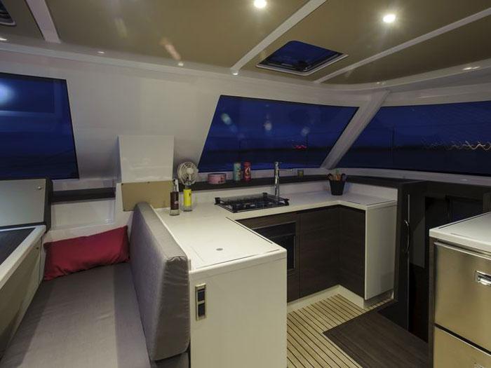 Book yachts online - catamaran - Nautitech Open 40 - Barry - rent
