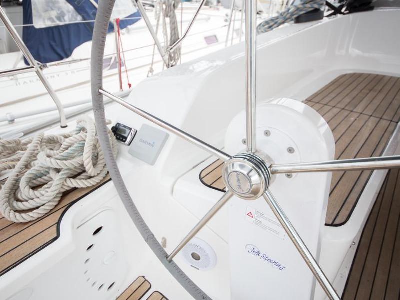 Book yachts online - sailboat - Bavaria Cruiser 46 - Curradi - rent