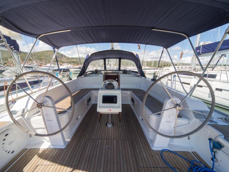 Book yachts online - sailboat - Bavaria Cruiser 46 - Chimenti - rent