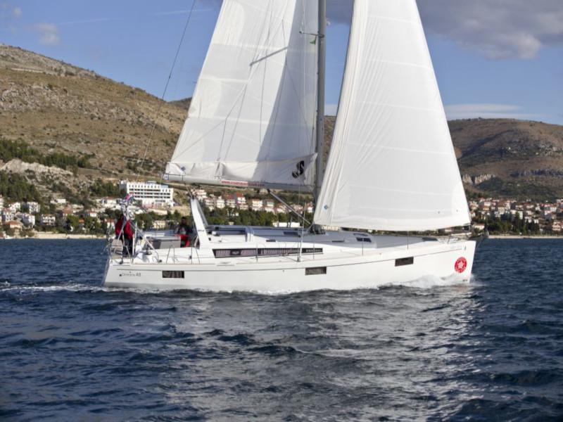 Book yachts online - sailboat - Oceanis 48 (10-4) - Lady Bug I - rent