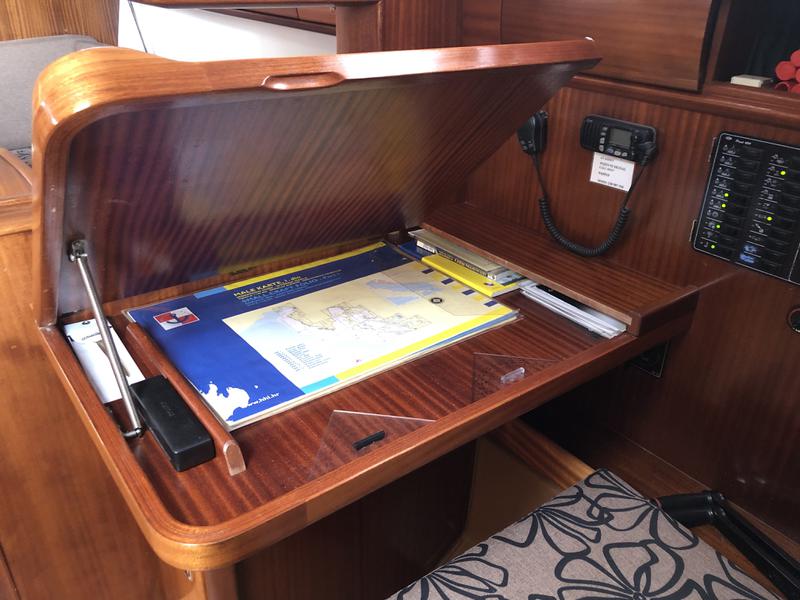 Book yachts online - sailboat - Bavaria 44 - Dišpet - sails 2019/solar panels - rent