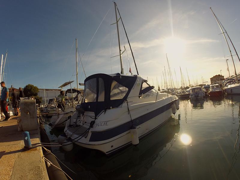 Book yachts online - motorboat - Bavaria 32 Sport - Julie - rent