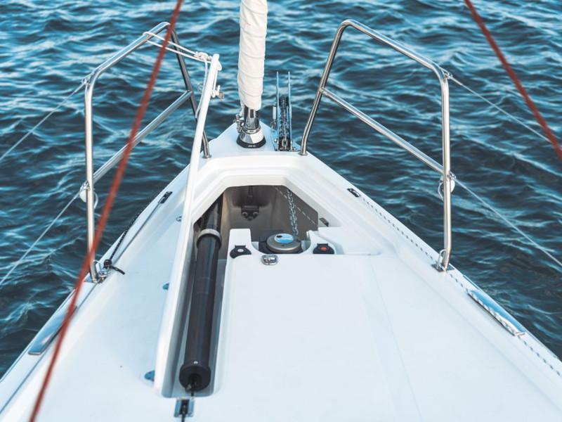 Book yachts online - sailboat - Elan E4 - Rim - rent