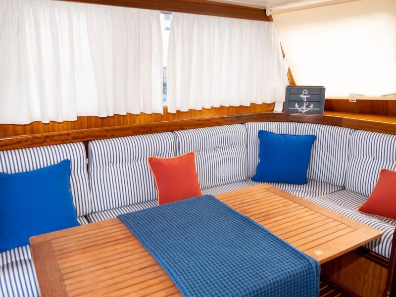 Book yachts online - motorboat - Menorquin 160 - Buccara VIII - rent