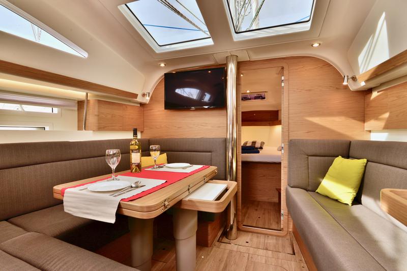 Book yachts online - sailboat - Elan 40 Impression - CAPTAIN AMERICA - rent