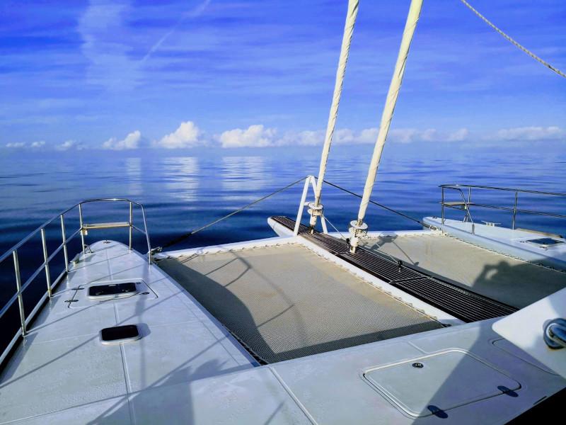 Book yachts online - catamaran - Sunreef 62 - Zimit - rent