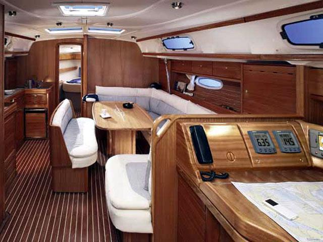 Book yachts online - sailboat - Bavaria 42 Cruiser - Dita - rent