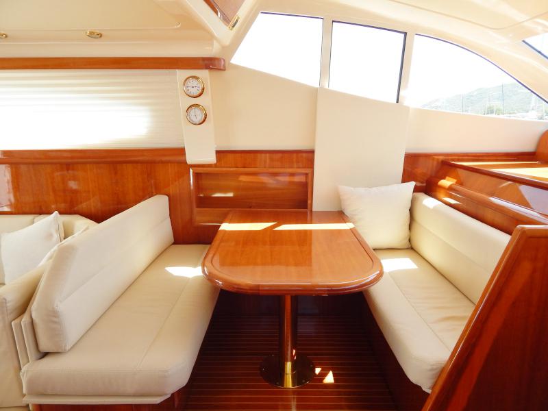 Book yachts online - motorboat - Della Pasqua - Shine - rent
