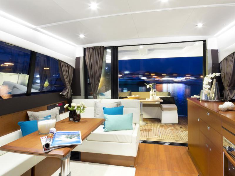 Book yachts online - motorboat - Jeanneau NC 14 - ITALIA I - rent